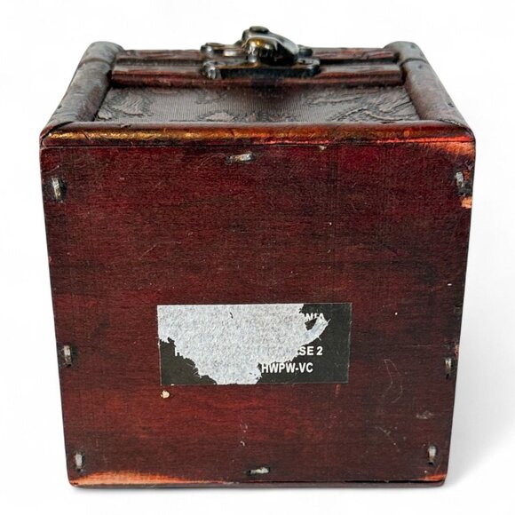 Vintage Decorative Wooden Treasure Box With Intricate Paisley Design & Ornate Me - Picture 8 of 8